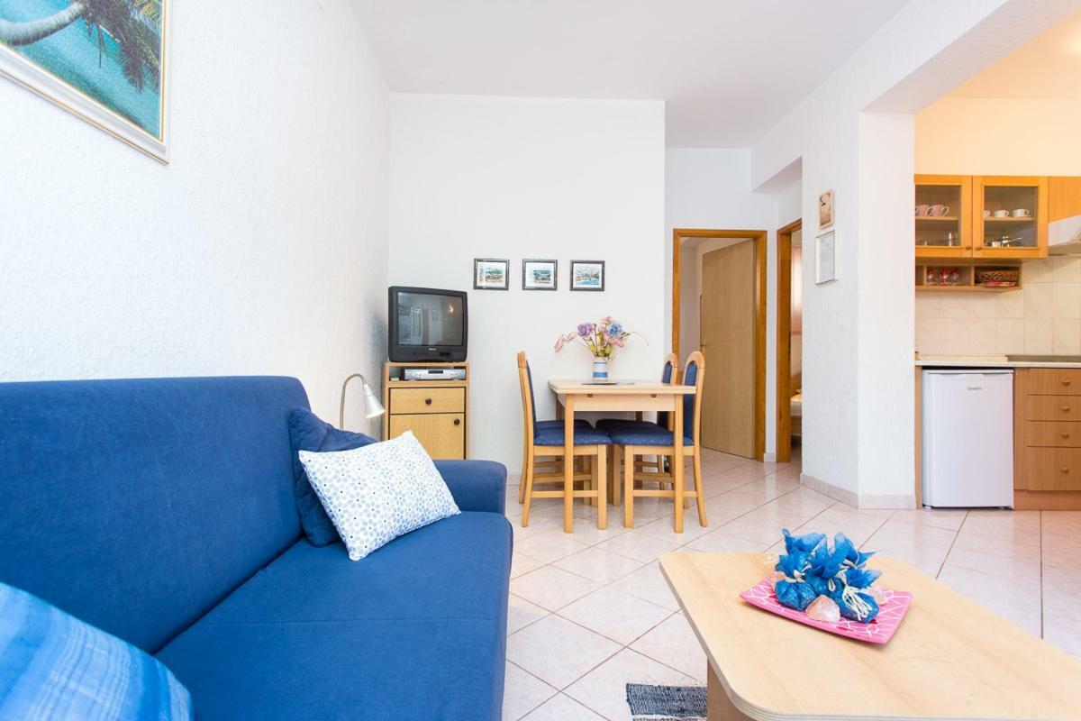 2-Bedroom Apartment 300M From Beach In Punat Eksteriør billede