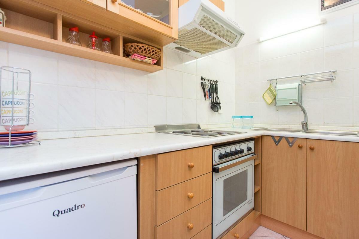 2-Bedroom Apartment 300M From Beach In Punat Eksteriør billede